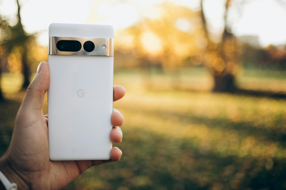 What Makes a Smartphone Kosher?