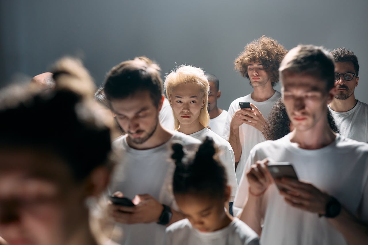 How to Overcome Social Media Addiction in 30 Days or Less – KosherOS by ...